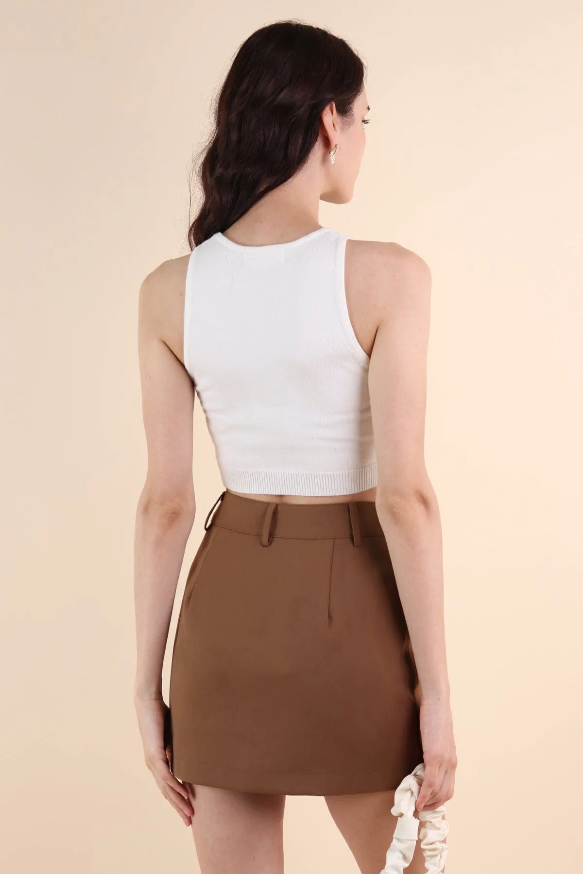 LYLIA BELTED-POCKET SKORTS IN MOCHA