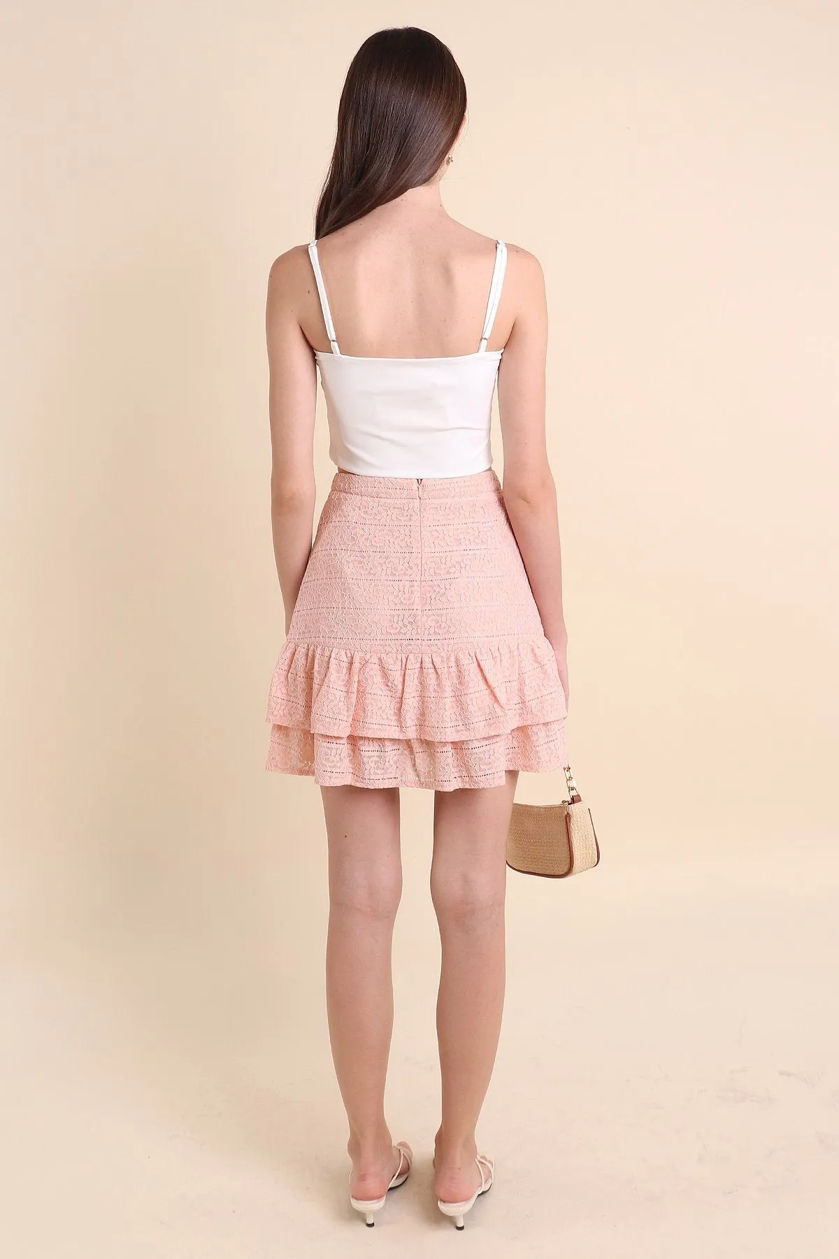 MADEBYNM GABRIELLE LACE SKORTS IN CORAL PINK