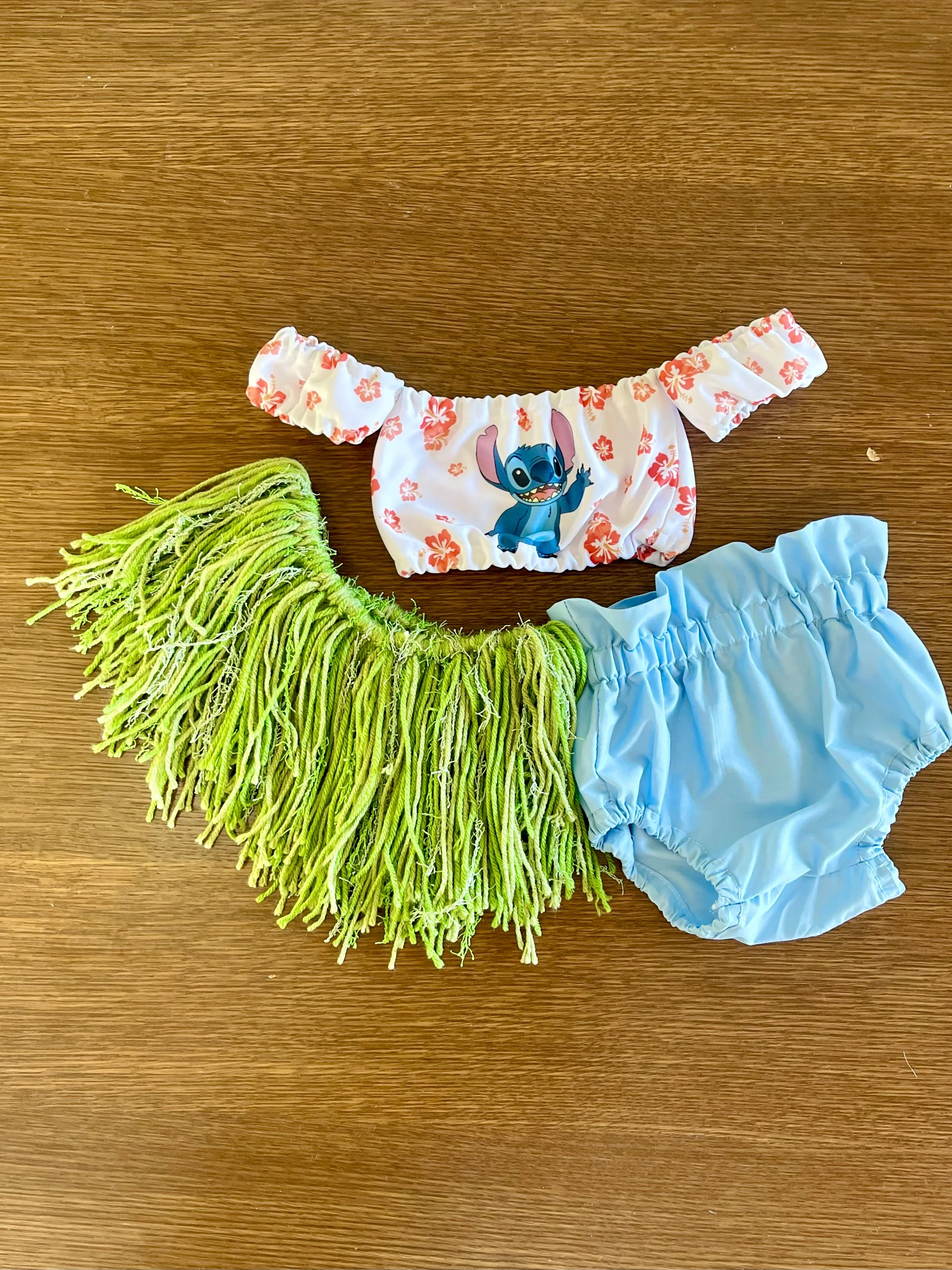 Stitch Hula Set